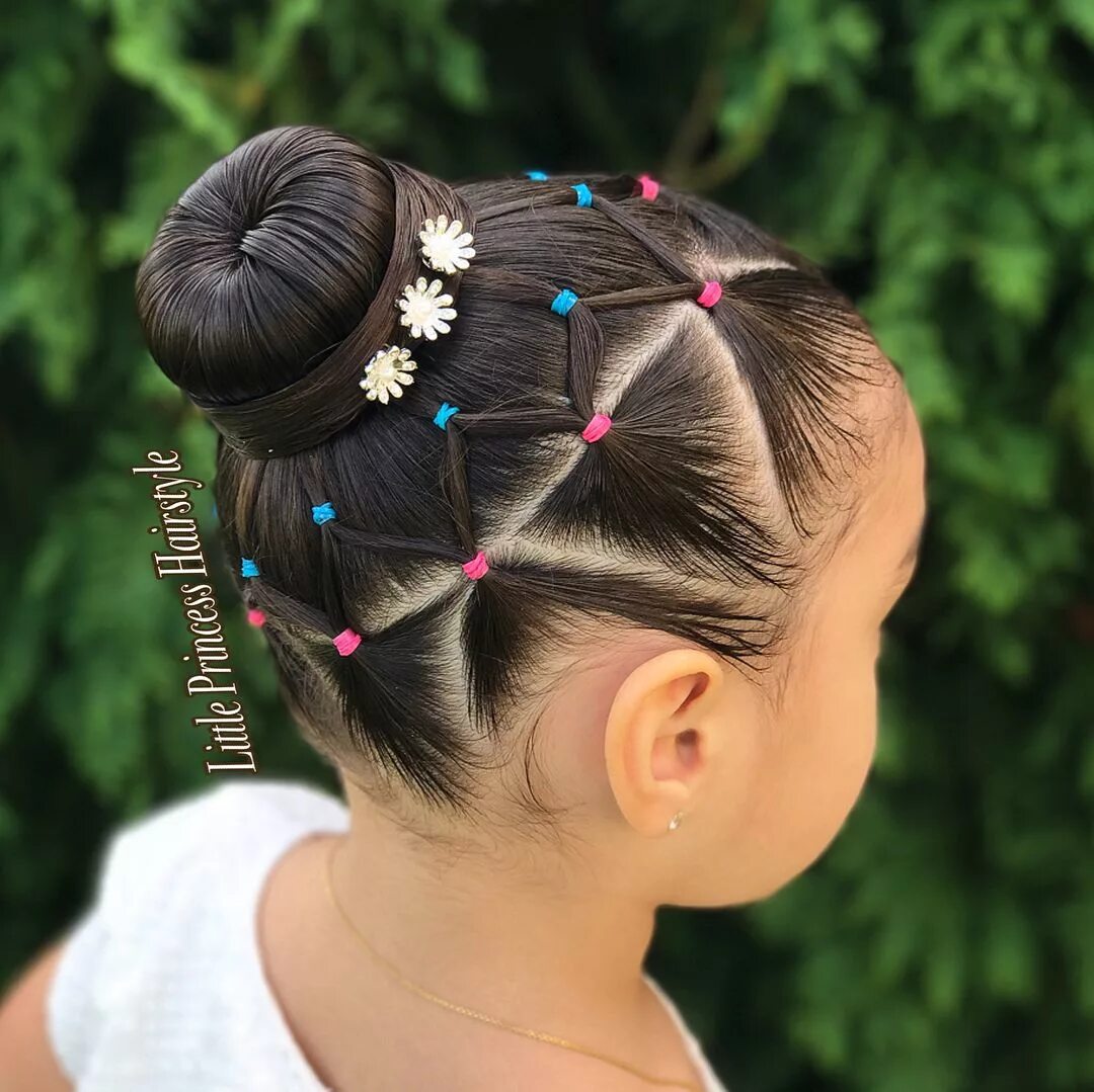 Прически для девочек со стразами Today I bring you this beautiful Hairstyle with elastics inspired by @mamita_lin