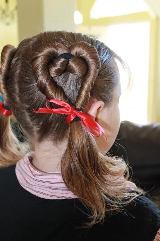 Прически для девочек жгутиками Heart hair - LOVE this Valentine's day hairstyles, Hair styles, Baby girl hairst