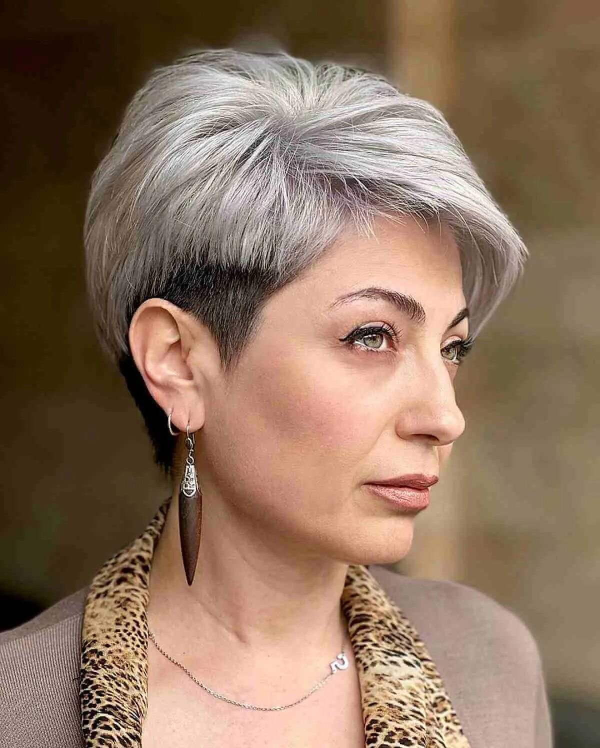 Short Pixie Cut Hairstyles With Bangs Hairstyles for seniors, Haircut for older 