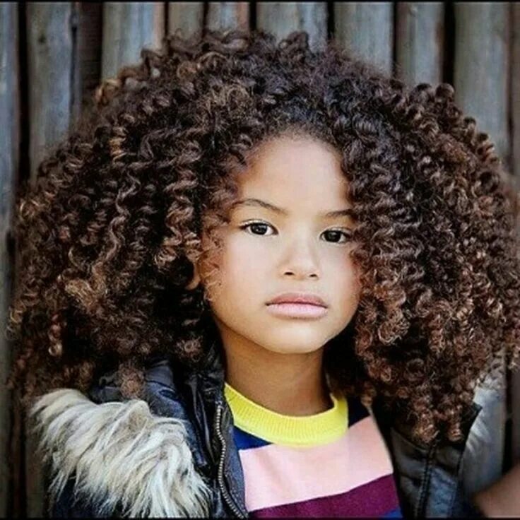 Прически для кудрявых девочек Cute baby in gorgeous curls cute-ness Thick curly hair, Curly hair styles, Natur