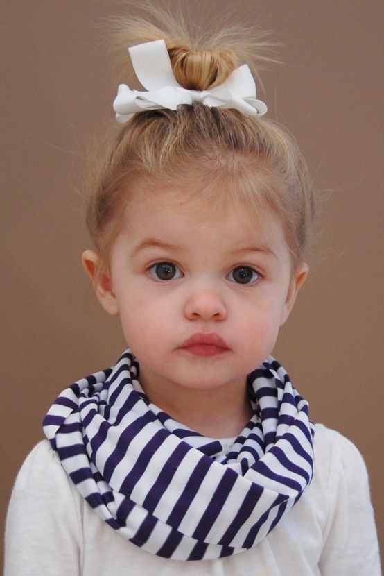 Прически для малышей 1 год toddler infinity scarf..I could see the girls wearing these Little girl fashion,