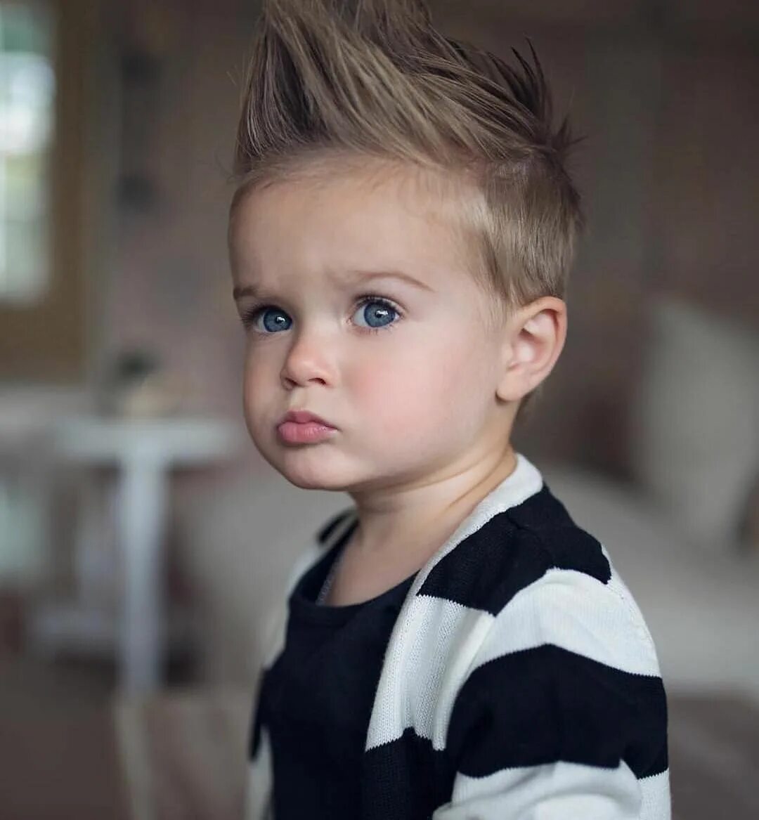 Прически для малышей This little guy with amazing hairstyle is Colton, from Florida. He and his 3 sib