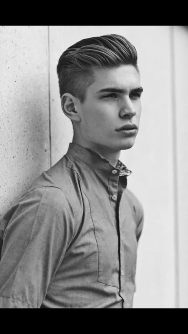 Прически для мужчин 15 лет So thick this hair Young mens hairstyles, Mens hairstyles undercut, Cool hairsty