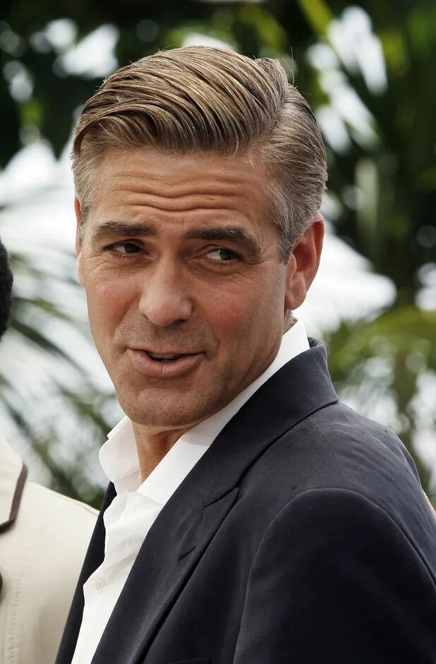 Прически для мужчин 40 лет Style Icons: George Clooney Haircuts for men, George clooney haircut, Mens hairs