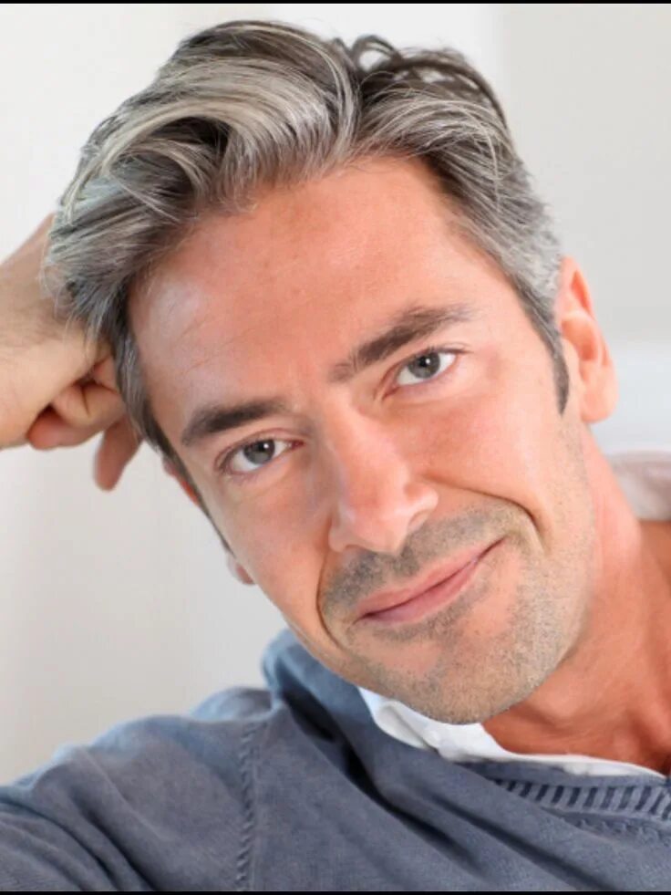 Прически для мужчин 45 лет salons.gr Grey hair men, Best hairstyles for older men, Older mens hairstyles