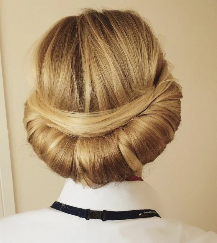 Прически для стюардесс на длинные волосы Vintage roll for cabin crew hair Crew hair, Work hairstyles, Cool hairstyles