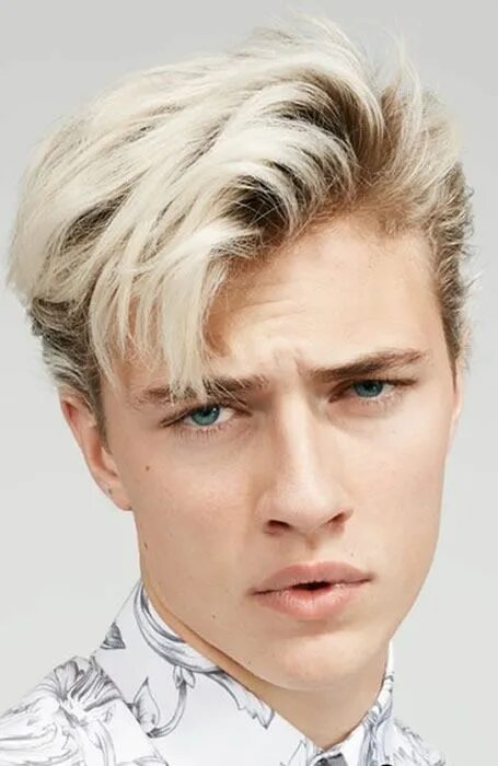 Прически для светлых волос мужские Men's Hairstyles Textured quiff. Photo: Hudson Bay. #menshairstyles #menshair #q