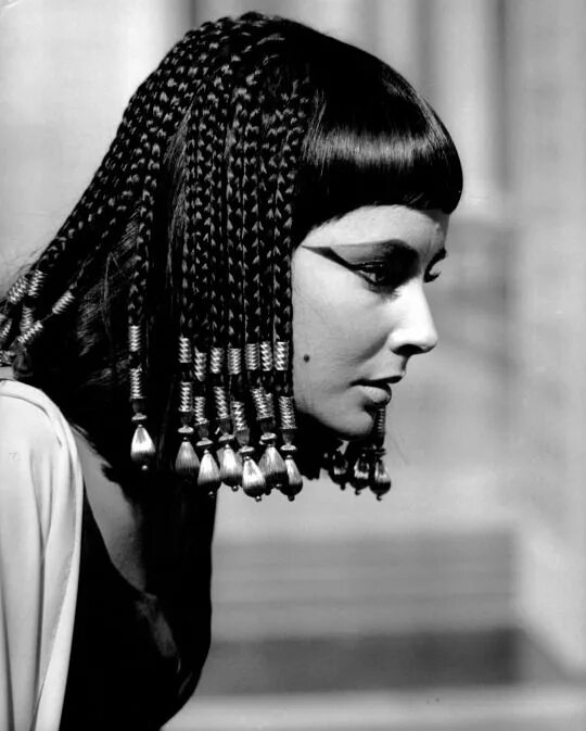 Прически древнего египта женские ilovemovies Elizabeth taylor cleopatra, Elizabeth taylor, Cleopatra