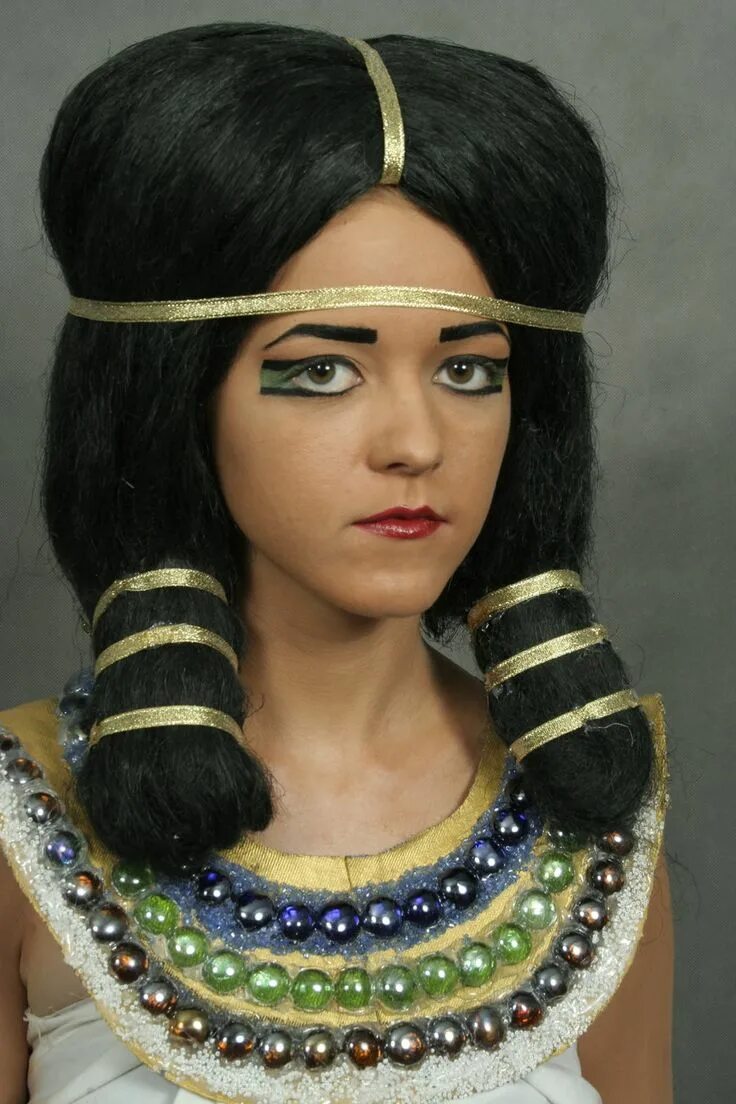 Прически древнего египта женские Egyptian jewelry Egyptian hairstyles, Ancient egyptian makeup, Egyptian makeup