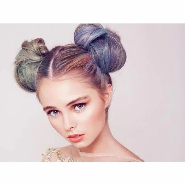 Прически две Designer Clothes, Shoes & Bags for Women SSENSE Bun hairstyles, Hair bun tutoria