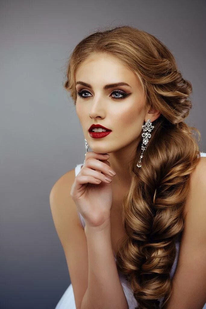 Прически фото скачать бесплатно Прическа невесты с косой Hair styles, Long hair styles, Wedding hairstyles for l