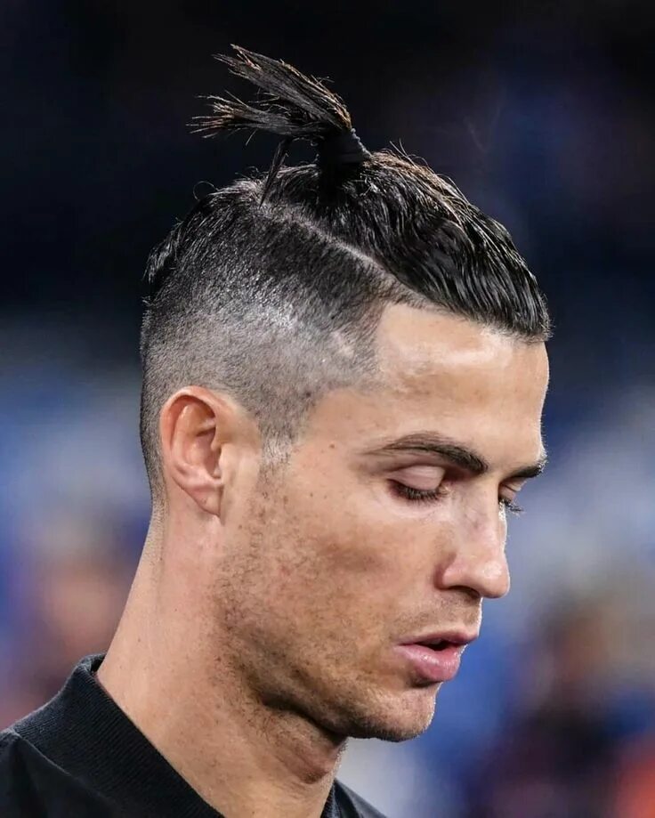 Прически футболистов Pin on Mis Pines guardados Cristiano ronaldo hairstyle, Cristiano ronaldo, Ronal