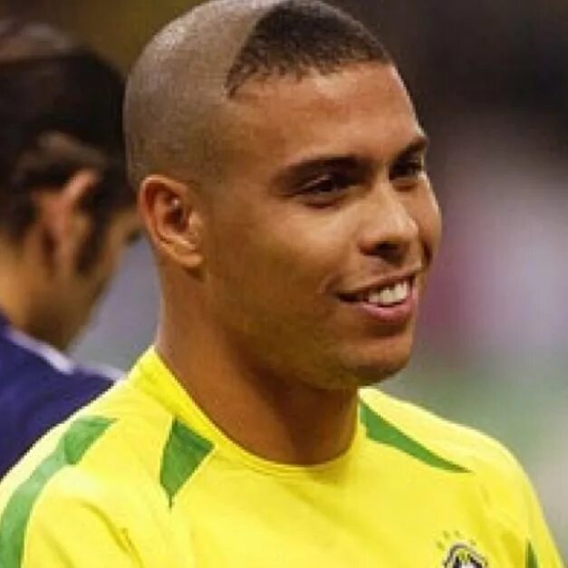 Прически футболистов Ronaldo Brazil national football team Ronaldo, Cristiano ronaldo hairstyle, Cris