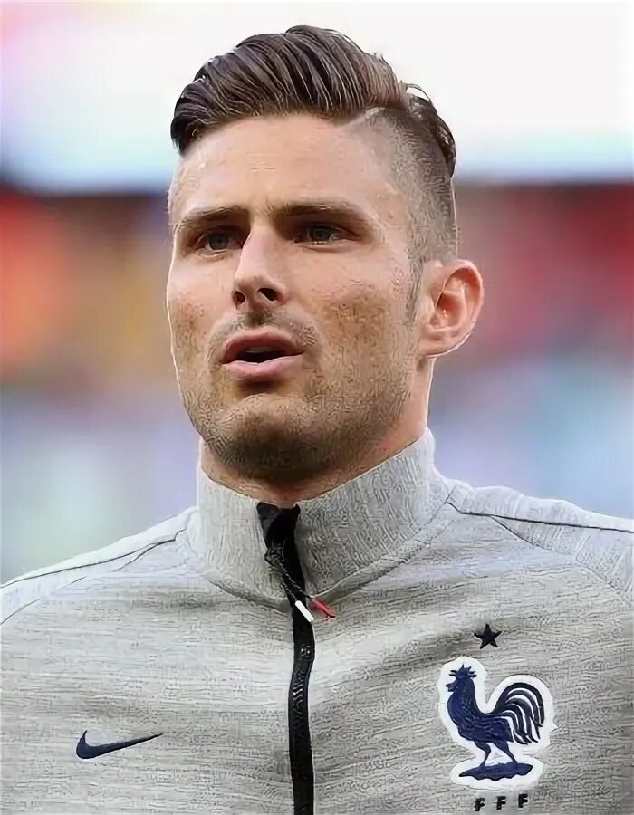 Прически футболистов 2024 модные Olivier Giroud's Half-Shaved Hairstyle Ronaldo, Neymar, Cristiano ronaldo