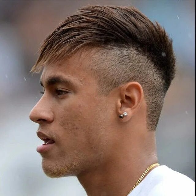 Прически футболистов для мальчиков 12 лет neymar Mens hairstyles undercut, Undercut hairstyles, Football hairstyles