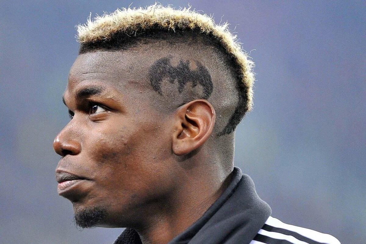 Прически футболистов фото Pogba, che capelli per Juve-Bayern: un look...da Batman!