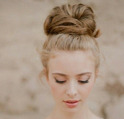 Прически г An updo fit for a prima ballerina Hair inspiration, Perfect hair, Wedding hair a