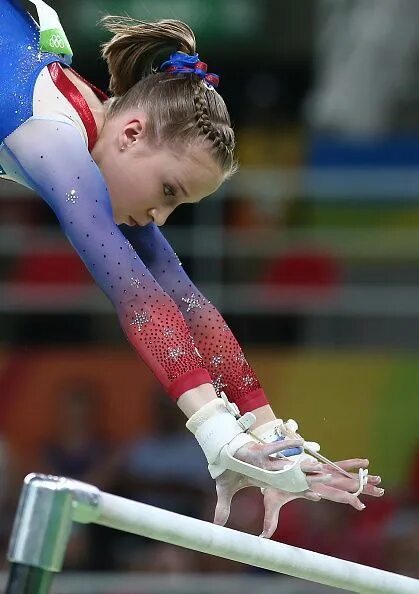 Прически гимнасток на олимпиаде 2024 Artistic gymnast Madison Kocian of the United States competes to win silver in. 