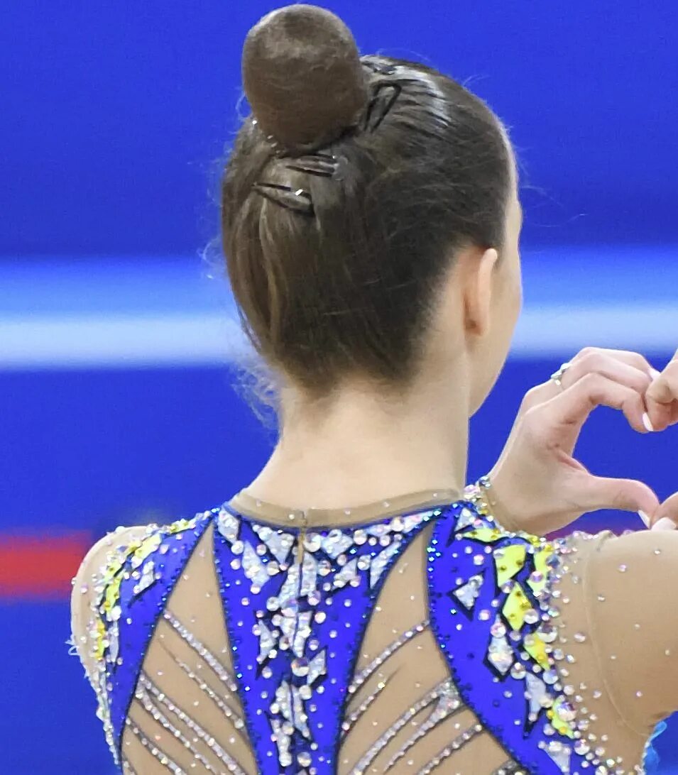 Прически гимнасток на олимпиаде 2024 RG leotard close-up (photo by RGjournalism) Body