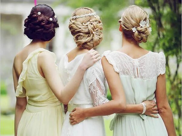 Прически гостям на свадьбу фото Wedding Etiquette for Bridesmaids - Bridesmaid Duties Wedding Planning, Ideas & 