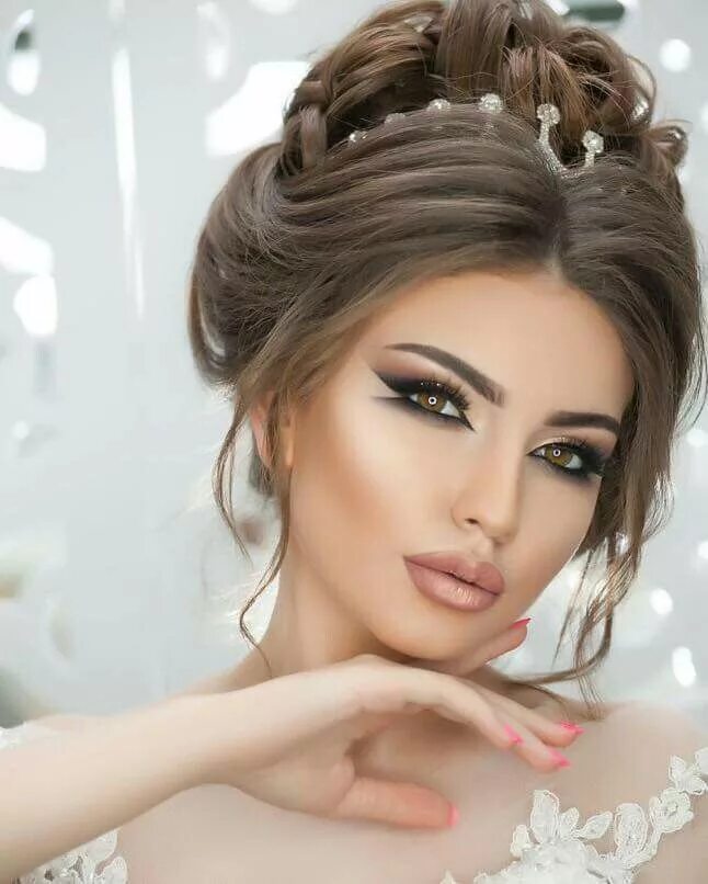 Прически и макияж для глаз Pin on Saç ve güzellik Bridal makeup looks, Hair makeup, Bride hairstyles