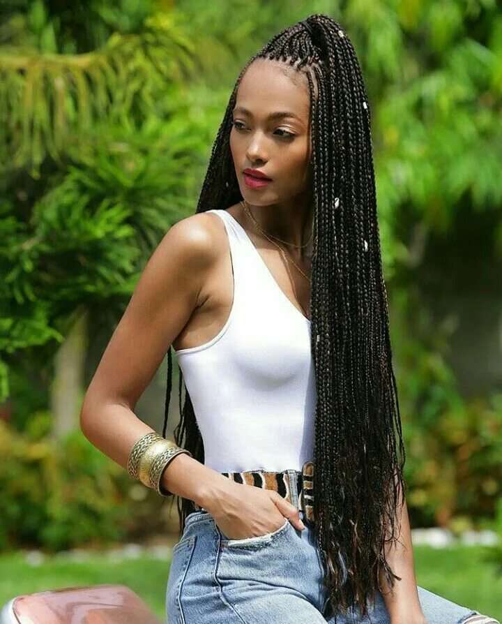 Прически из афрокосичек на длинные волосы Pin by Ana Vieria on Trança Short box braids hairstyles, Box braids hairstyles, 