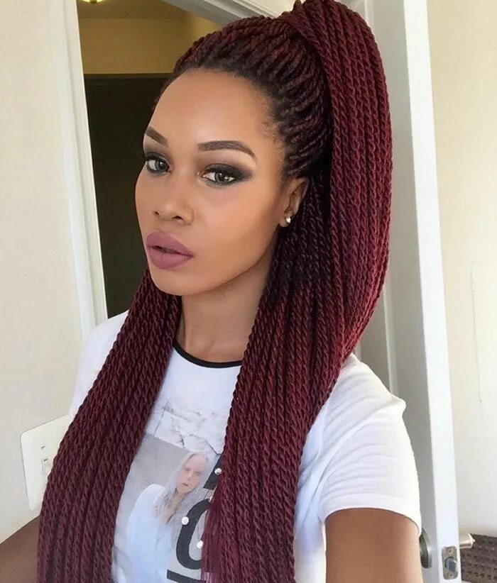 Прически из афрокосичек на длинные волосы senegalese twists Twist braid hairstyles, Senegalese twist hairstyles, Twist hai