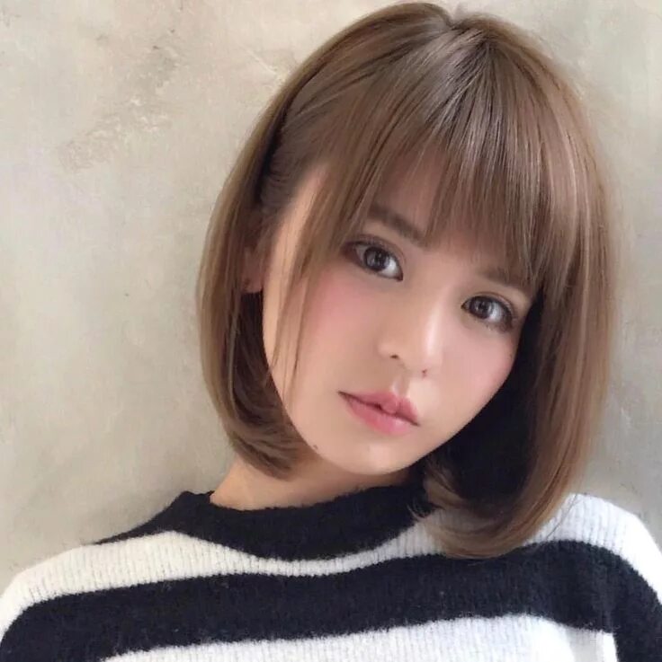 Прически каре с корейской челкой Pin on 娘 用 Short hair with bangs, Hairstyles with bangs, Medium hair styles