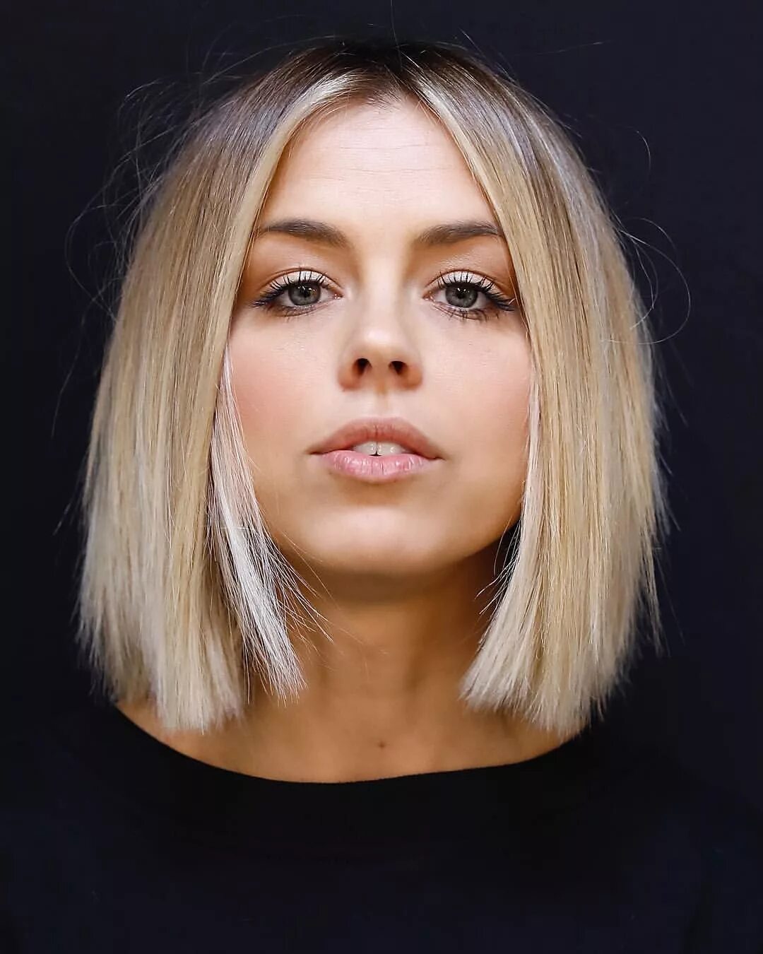 Прически каре светлые волосы C A R A C H E L E #haircut #bob #straighthair #anhcotran Hair trends, Short hair