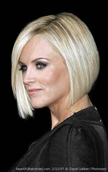 Прически каре жидкие волосы Example of a graduated, square bob. in 2024 Short bob hairstyles, Bob hairstyles