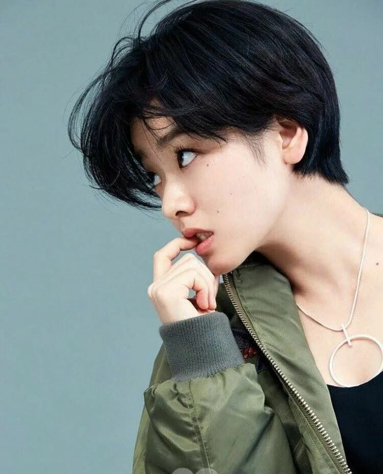 Прически коре для женщин @pikaasama Korean short hair, Asian short hair, Tomboy hairstyles