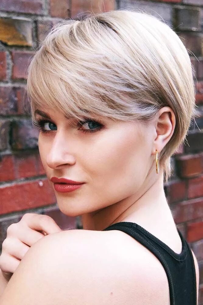 Прически короткие без укладки с челкой 40+ Convincing Reasons Why You Should Get A Pixie Cut This Season Short hair sty