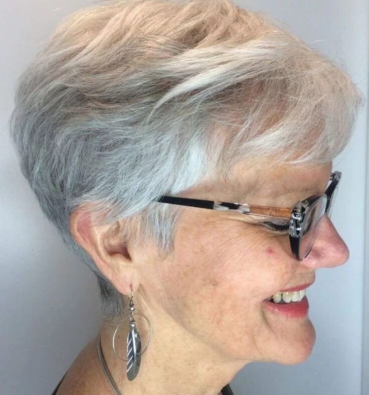 Прически короткие пожилым 60 Hairstyles and Haircuts for Women Over 70 to Rock in 2024 Womens haircuts, Ha