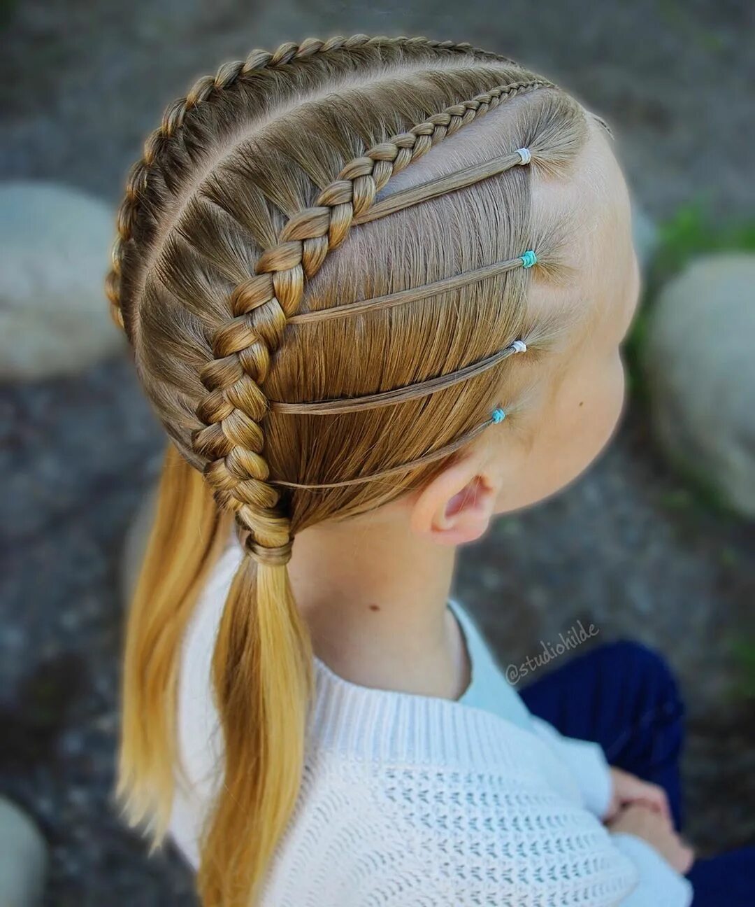 Прически косички для девочек видео Hilde on Instagram: "Elastics and dutch lace braids into pigtails inspired by @b