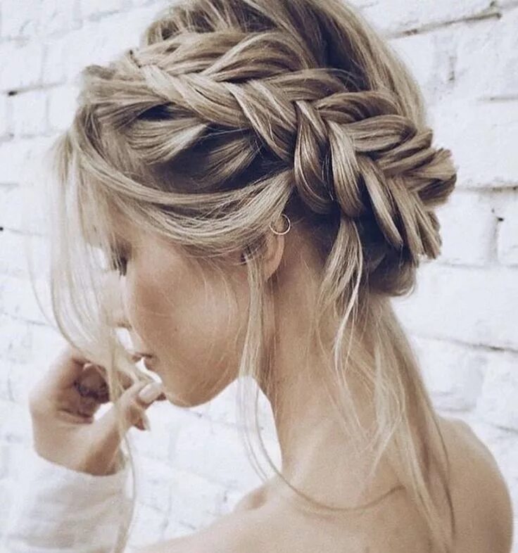 Прически косички на средние Pin by Summer Maria on One Day! Crown hairstyles, Hairstyle, Hair styles