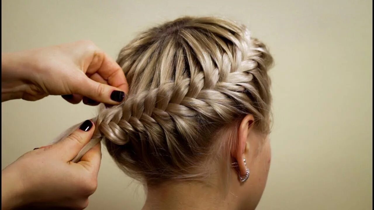 Прически косички на средние Прическа из косичек "Корзинка". Hairstyle of braids - YouTube