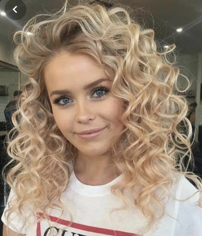 Прически кудри на средние волосы фото Curles Curly hair styles, Long hair styles, Cool blonde hair