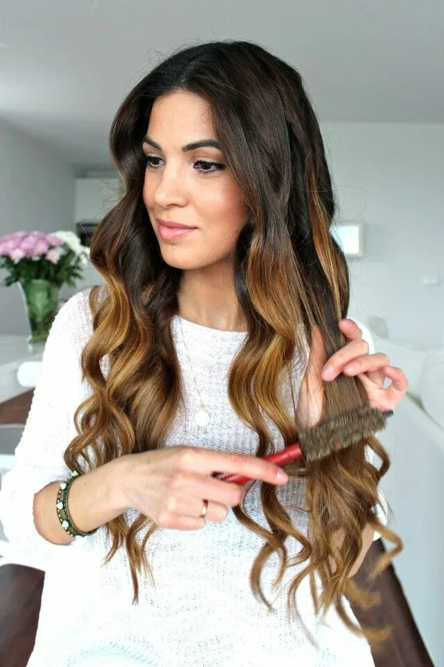 Прически легкие кудри на длинные волосы Soft Bouncy Curls Tutorial - Negin Mirsalehi Bouncy curls, Curl tutorial, Hair w