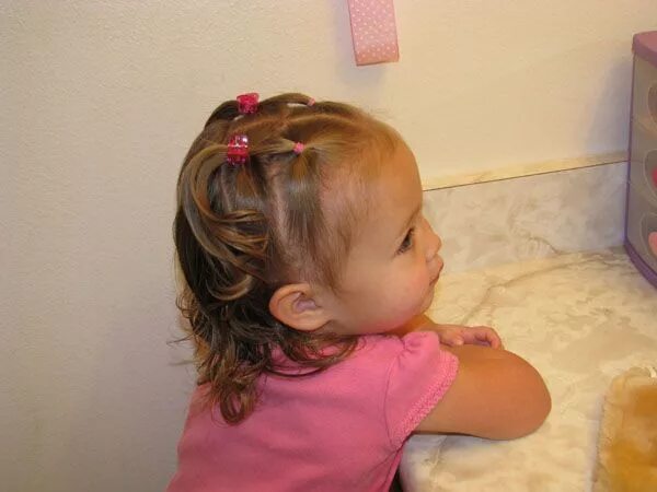 Прически малышам 1 год девочке Four Little Piggies Hair Do #hair #hairstyle #hairdos Girly hairstyles, Baby gir