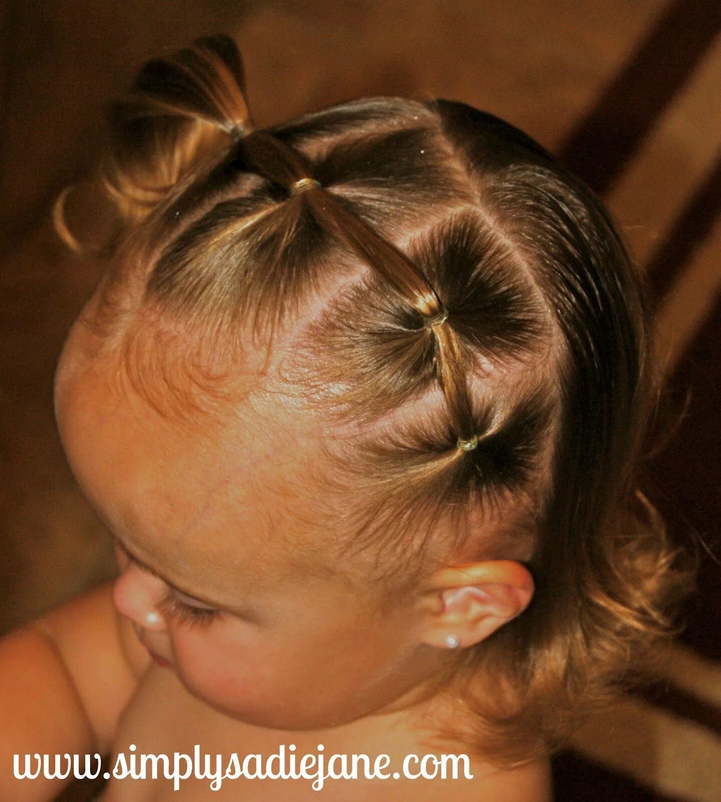 Прически малышкам на короткие 22 MORE fun and creative TODDLER HAIRSTYLES!! Toddler hairstyles girl, Easy todd