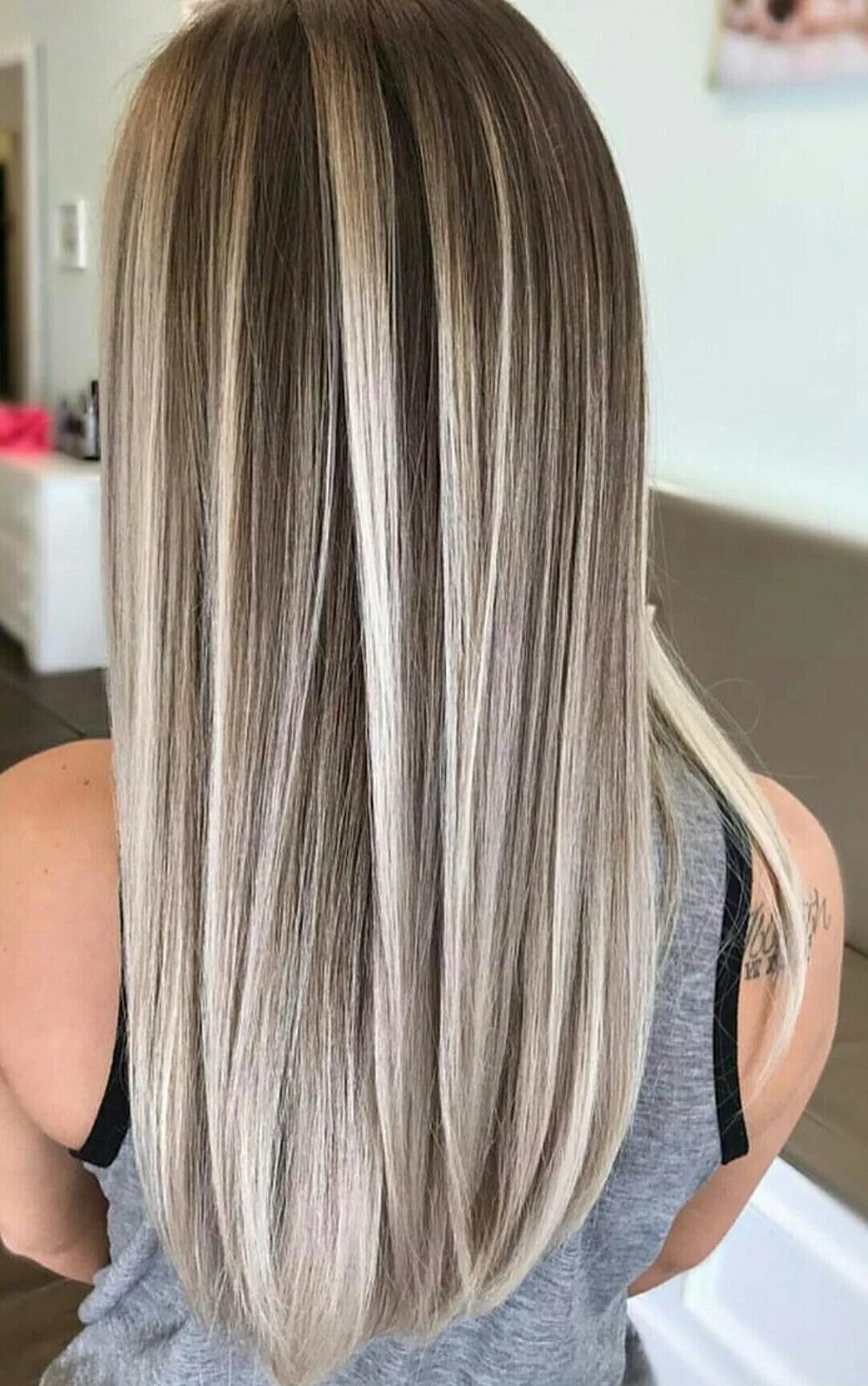 Прически мелирование 2024 Pin su hair Idee per capelli, Acconciature, Capelli biondi con riflessi