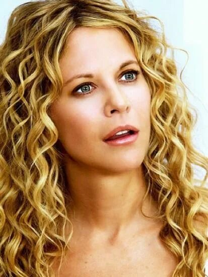 Прически мокрая химия фото Meg Ryan Hair: 15 Best Meg Ryan Hairstyles You Can Have a Try Long curly hair, M