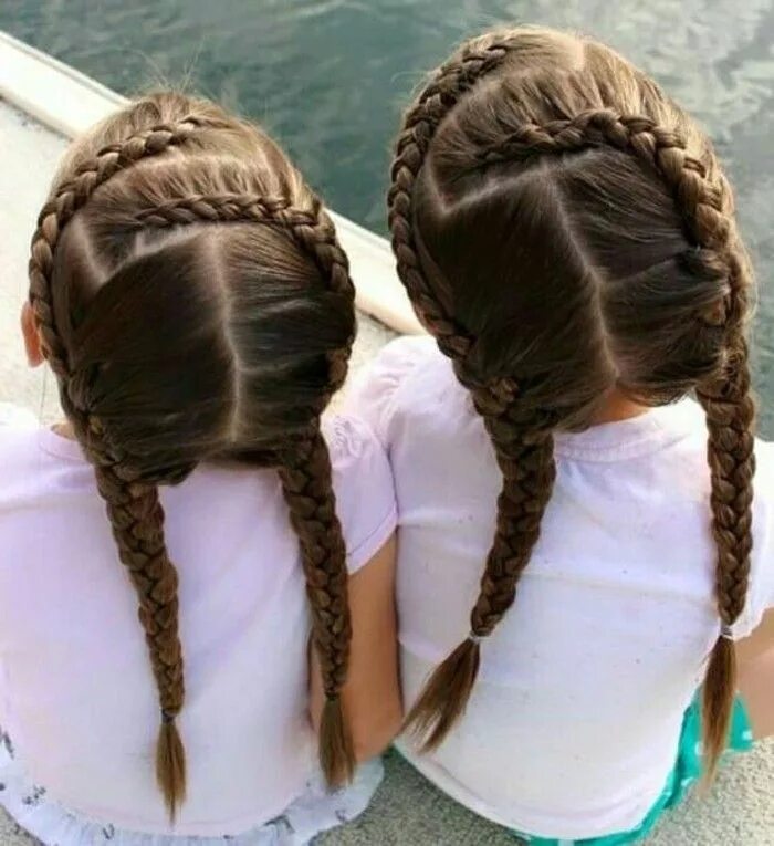 Прически можно заплести в школу 2 nattes collées placé de différentes manières Kids hairstyles, Baby girl hair, 