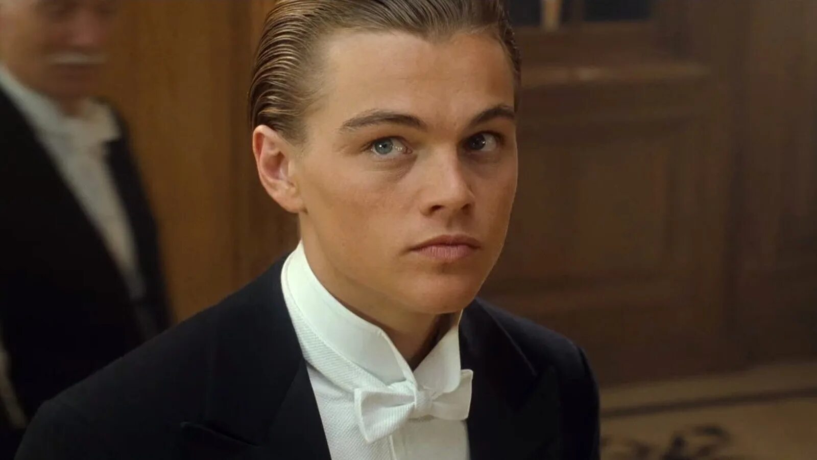 Прически мужские титаник How Old Was Jack In Titanic & Was Leonardo DiCaprio The Same Age?