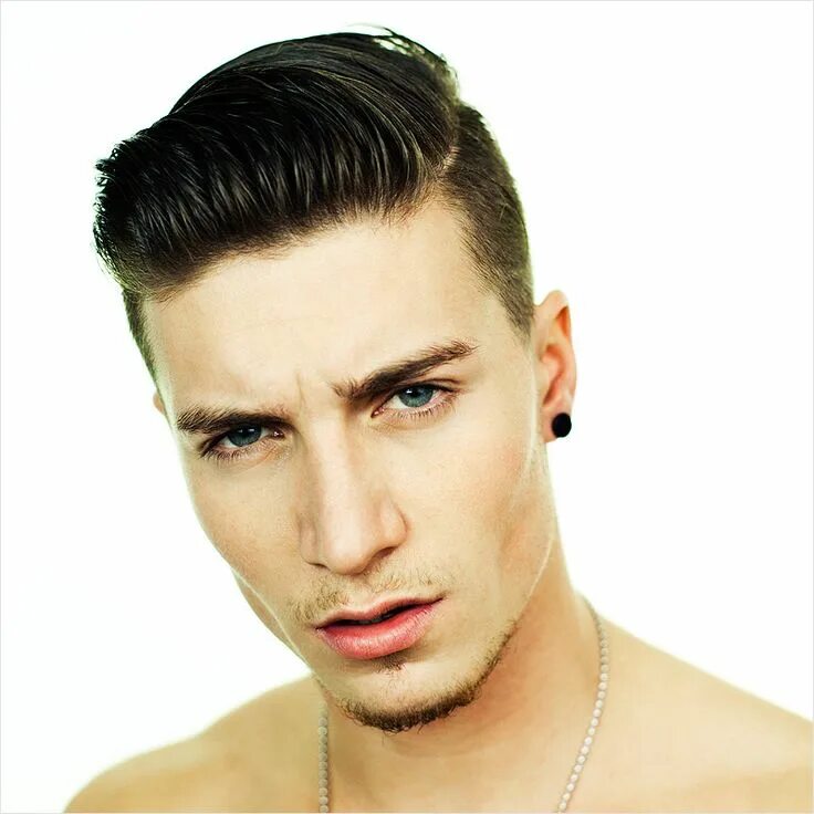 Прически мужские зачесанные Pin by Kyle Giovedy on Men's Hairstyles Mens hairstyles short, Cool mens haircut