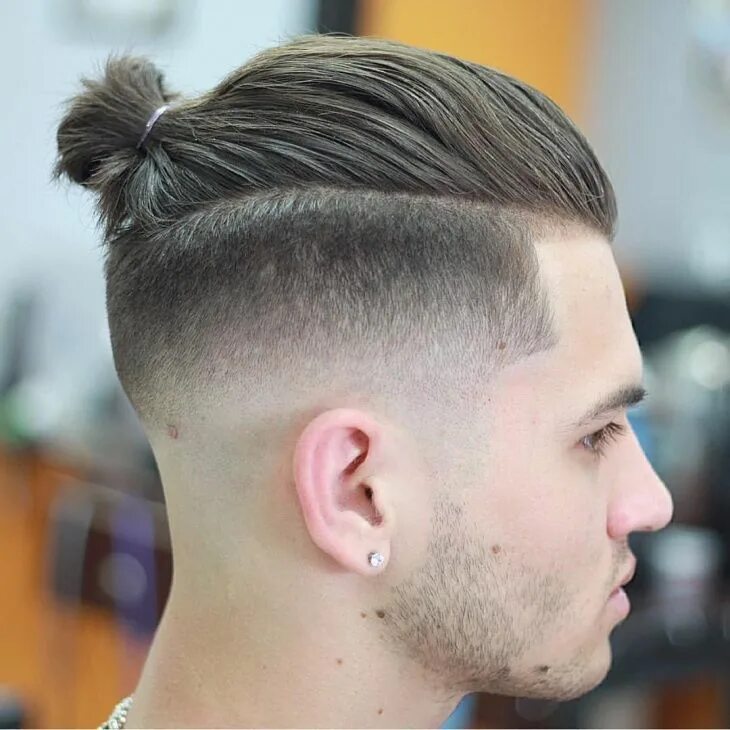 Прически мужского пола 20+ Top knot Hairstyles Ideas, Designs Man bun hairstyles, Hair styles, Man bun 