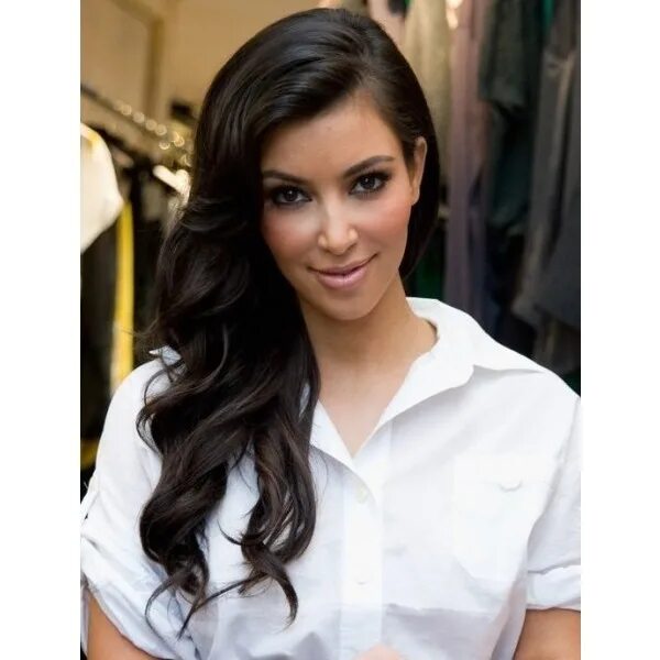 Прически на длинные волосы брюнеткам Luxury fashion & independent designers SSENSE Kim kardashian hair, Side swept ha