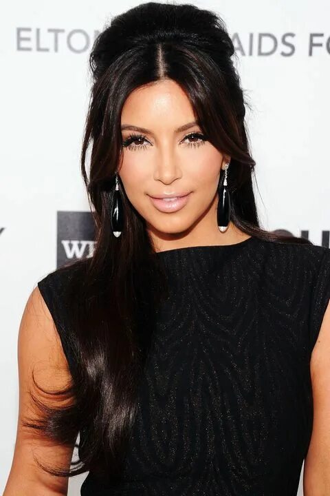 Прически на длинные волосы брюнеткам Kim Kardashian's Complete Beauty Evolution Beauty, Kim kardashian hair, Straight