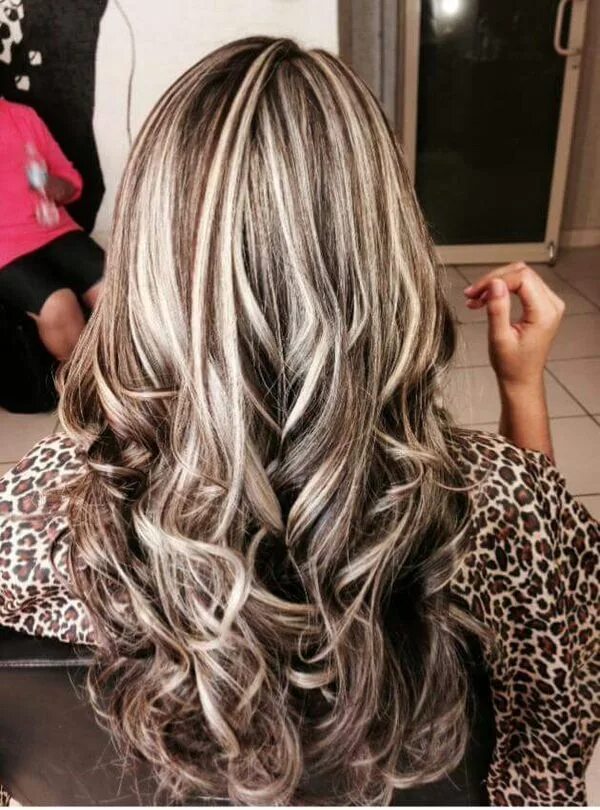 Прически на длинные волосы мелирование Cabelo castanho com madeixas, Cabelo curto loiro platinado, Hair hair