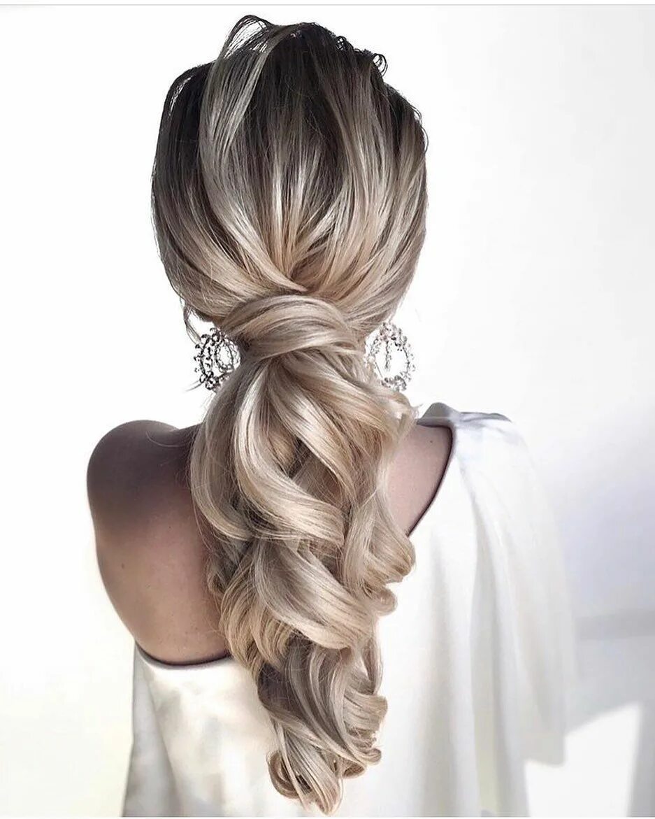 Прически на длинные волосы мода 2024 81 Beautiful Wedding Hairstyles for Elegant Brides Long hair styles, Elegant pon